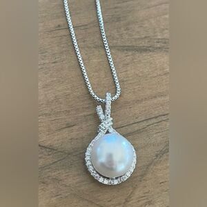 Elegant Simulated 10 mm Pearl Necklace